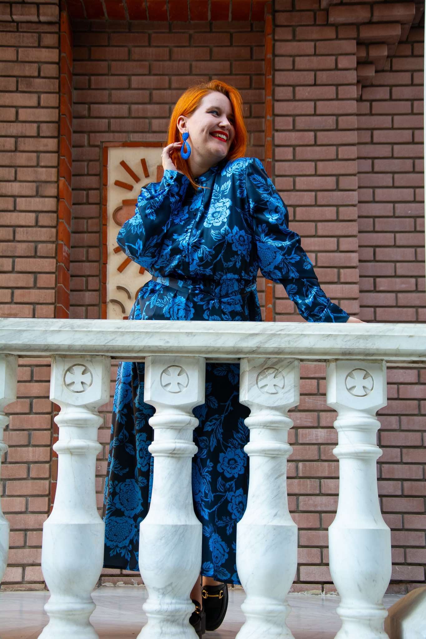 ΦΟΡΕΜΑ ΜΕ ΖΩΝΗ ΜΑΞΙ ΣΑΤΕΝ | FLORAL ΜΠΛΕ - Image 7