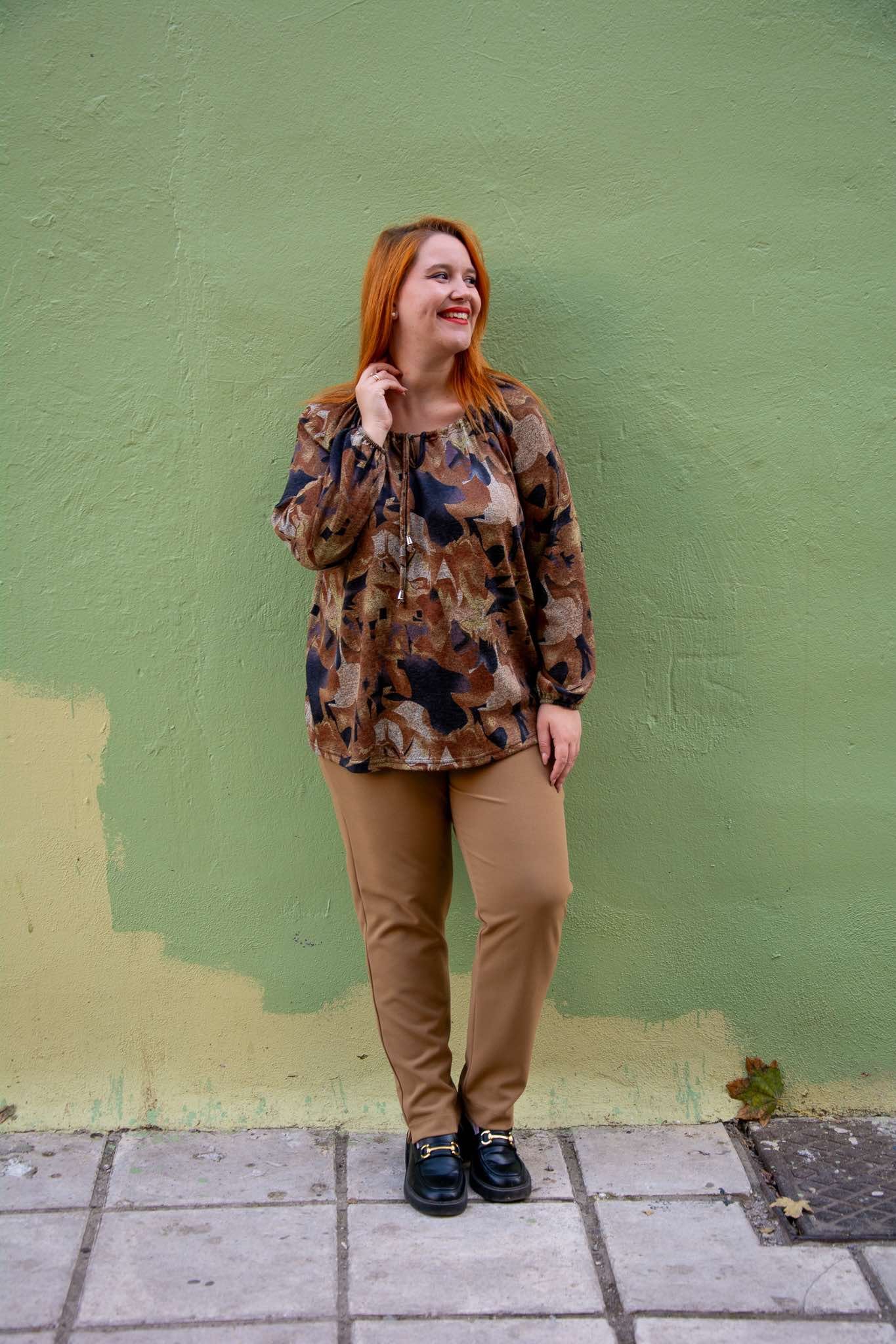 ΜΠΛΟΥΖΑ ΕΜΠΡΙΜΕ ΜΕ ΚΟΡΔΟΝΙ ΣΤΟ ΝΤΕΚΟΛΤΕ - Image 4