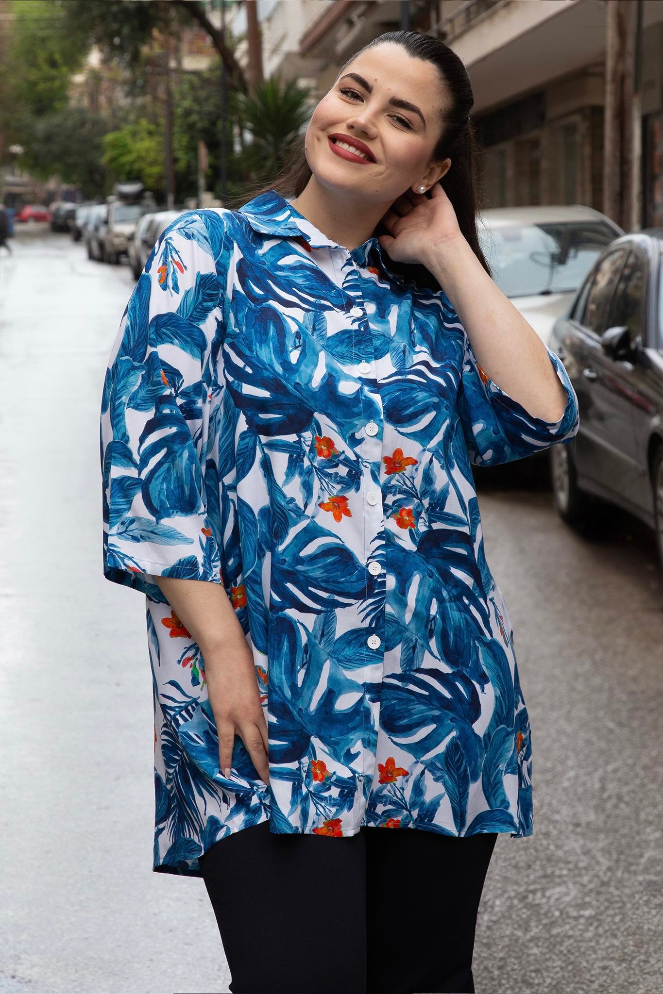 ΠΟΥΚΑΜΙΣΟ FLORAL ΣΕ ΕΛΑΦΡΩΣ ΑΛΦΑ ΓΡΑΜΜΗ ΚΑΙ 3/4 ΜΑΝΙΚΙ - Image 4