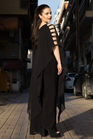 ΟΛΟΣΩΜΗ ΦΟΡΜΑ ΜΕ ΜΑΚΡΙΑ ΑΣΥΜΜΕΤΡΗ ΜΟΥΣΕΛΙΝΑ ΚΑΙ ΚΟΜΜΕΝΟ ΜΑΝΙΚΙ ΜΕ ΣΤΡΑΣ