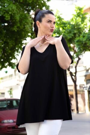 ΜΠΛΟΥΖΑ ΚΟΝΤΟΜΑΝΙΚΗ ΜΑΚΡΙΑ ΣΕ ΑΛΦΑ ΓΡΑΜΜΗ