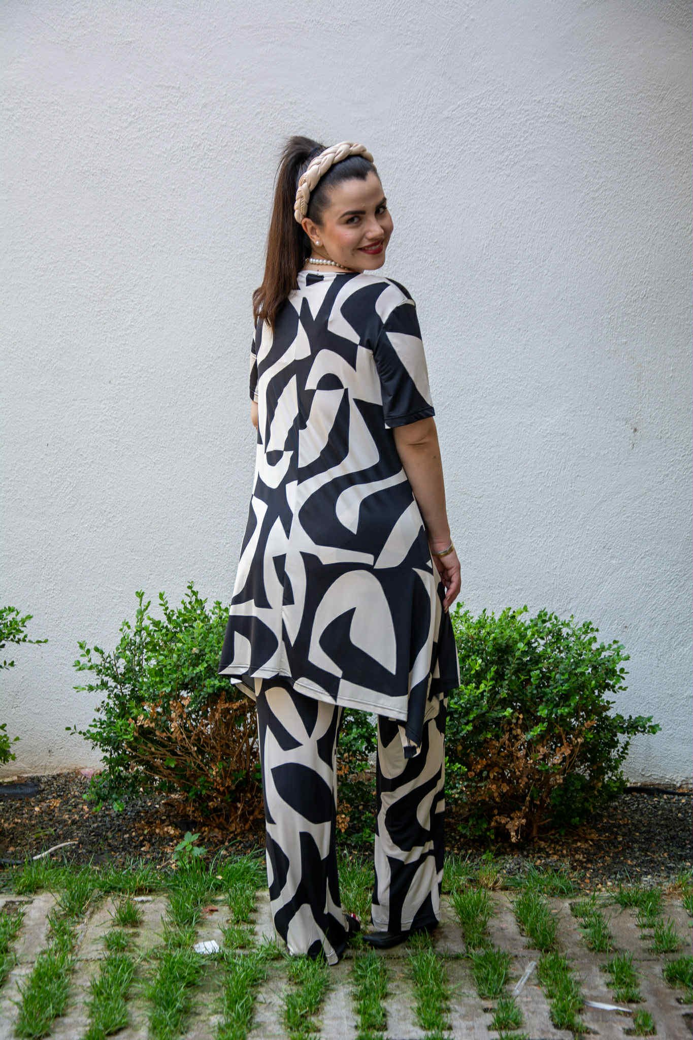 ΣΕΤ ΜΠΛΟΥΖΑ ΜΕ ΜΥΤΕΣ ΚΑΙ ΠΑΝΤΕΛΟΝΑ ΜΕ ΛΑΣΤΙΧΟ ΣΤΗΝ ΜΕΣΗ | ΑΣΠΡΟΜΑΥΡΟ - Image 2