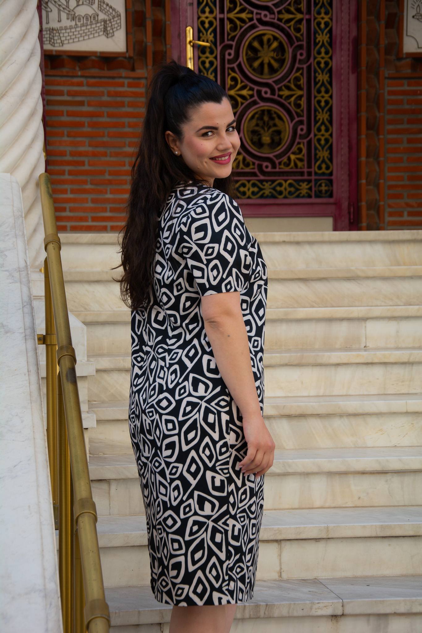 ΦΟΡΕΜΑ ΚΟΝΤΟΜΑΝΙΚΟ ΜΙΝΤΙ ΣΕ ΙΣΙΑ ΓΡΑΜΜΗ | ΑΣΠΡΟΜΑΥΡΟ - Image 6