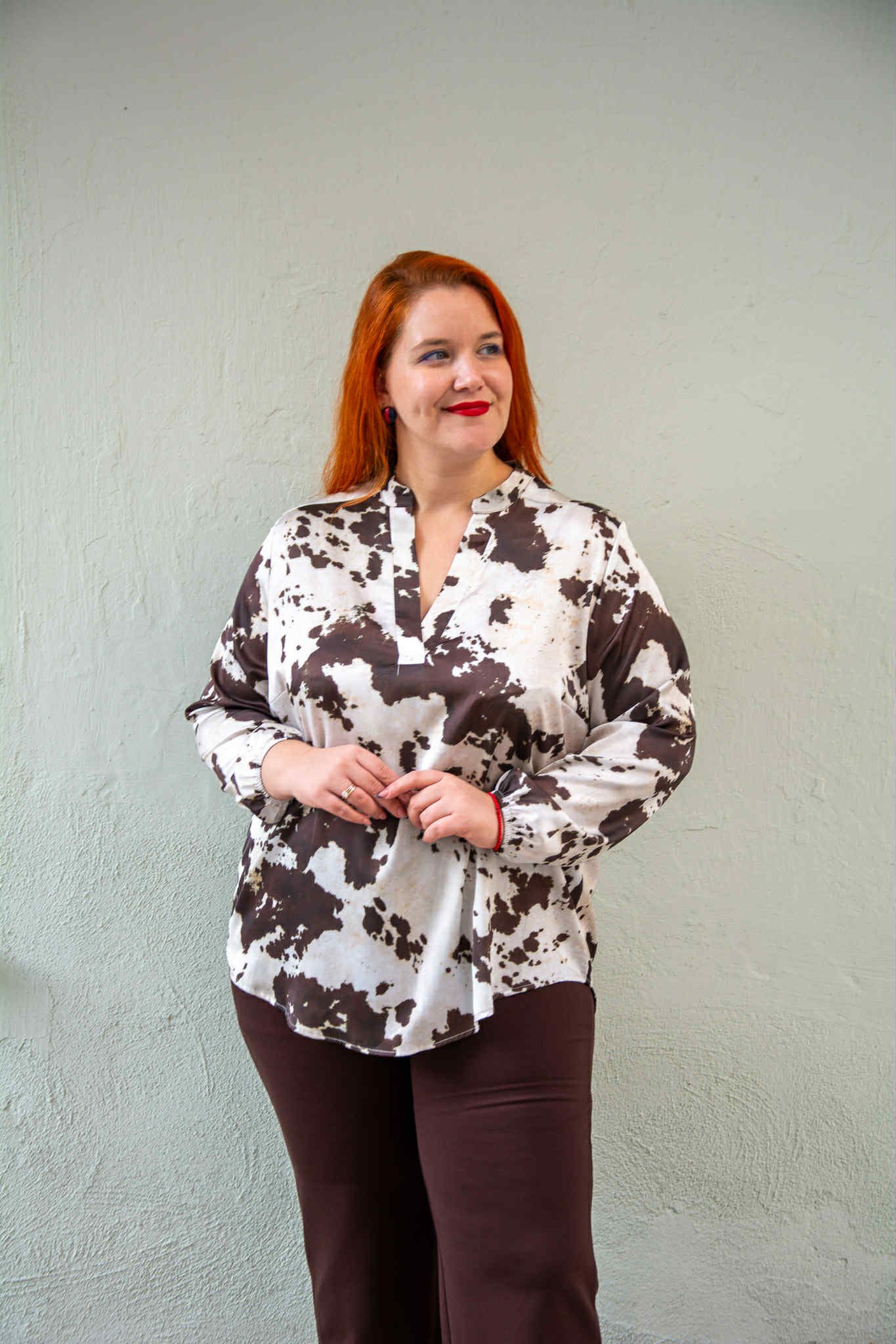 ΜΠΛΟΥΖΑ ΜΑΚΡΙΑ ΜΕ V-ΝΤΕΚΟΛΤΕ ΣΑΤΕΝ | ΕΚΡΟΥ-ΚΑΦΕ - Image 4