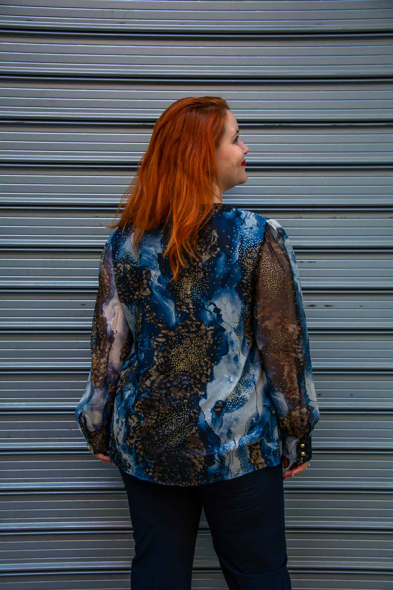 ΜΠΛΟΥΖΑ ΜΟΥΣΕΛΙΝΑ ΜΕ ΕΛΑΦΡΩΣ V-ΝΤΕΚΟΛΤΕ | ΕΜΠΡΙΜΕ ΜΠΛΕ - Image 3