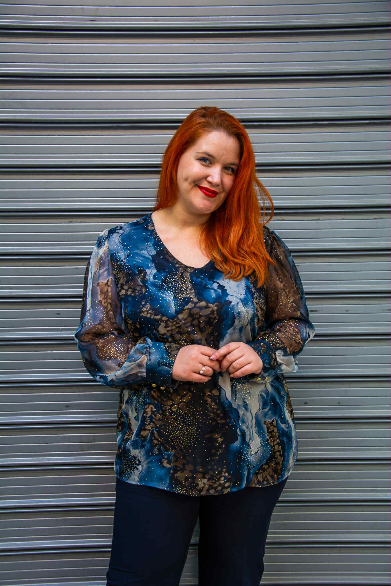 ΜΠΛΟΥΖΑ ΜΟΥΣΕΛΙΝΑ ΜΕ ΕΛΑΦΡΩΣ V-ΝΤΕΚΟΛΤΕ | ΕΜΠΡΙΜΕ ΜΠΛΕ - Image 5