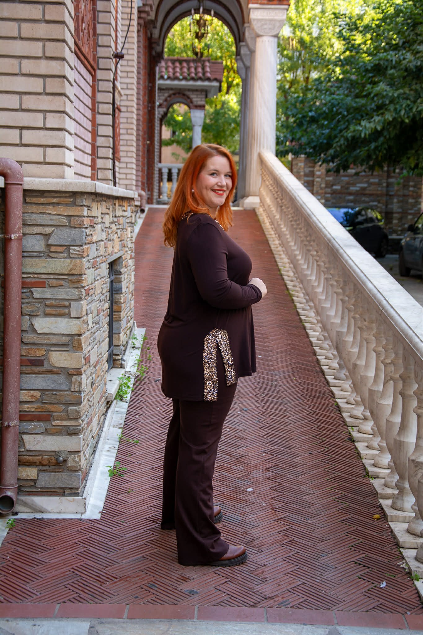 ΜΠΛΟΥΖΑ ΜΕ ΠΑΓΙΕΤΑ ΣΤΟ ΝΤΕΚΟΛΤΕ ΚΑΙ ΣΤΑ ΠΛΑΙΝΑ - Image 5