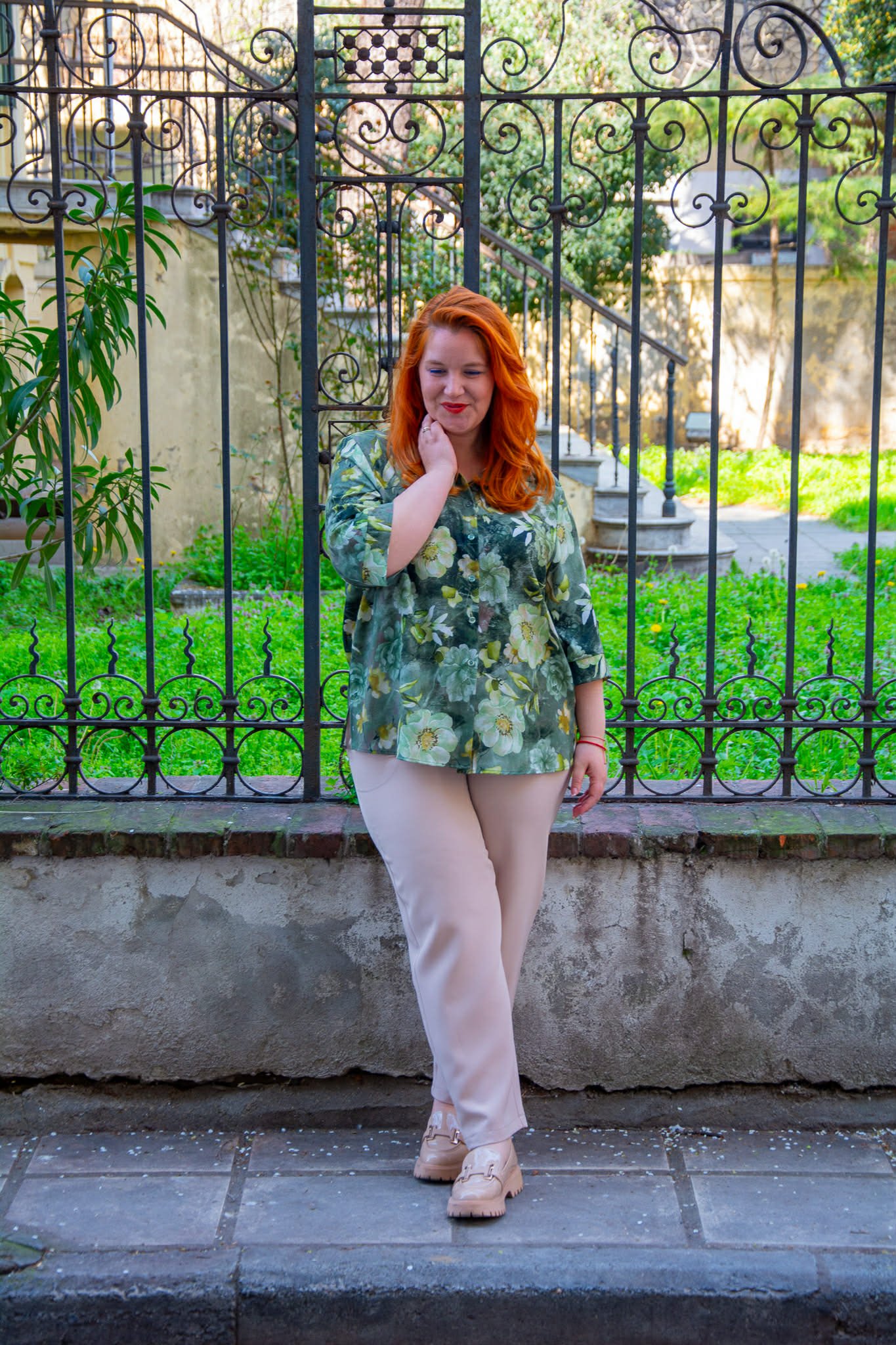 ΠΑΝΤΕΛΟΝΙ ΓΡΑΦΕΙΟΥ ΜΕ ΤΣΕΠΕΣ