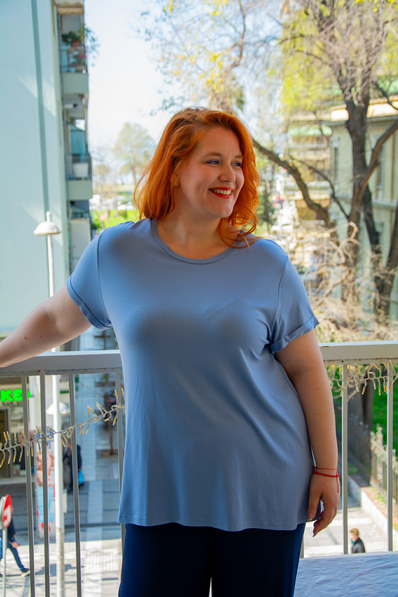 ΜΠΛΟΥΖΑ ΚΟΝΤΟΜΑΝΙΚΗ ΜΕ ΡΕΒΕΡ ΣΤΟ ΜΑΝΙΚΙ - Image 4