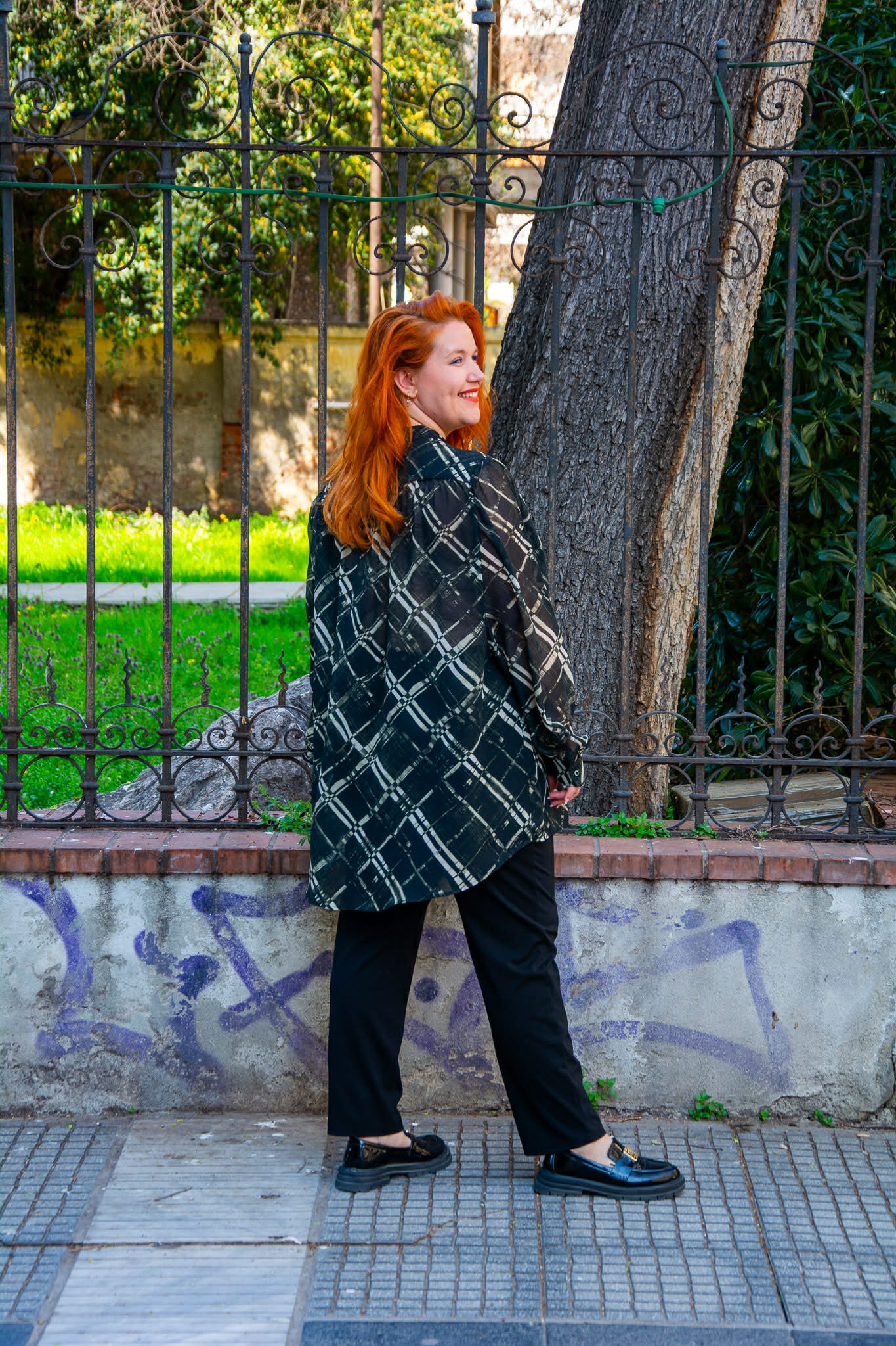 ΠΟΥΚΑΜΙΣΟ ΜΕ ΙΔΙΑΙΤΕΡΟ ΜΑΝΙΚΙ ΚΑΙ ΜΑΟ ΓΙΑΚΑ - Image 3