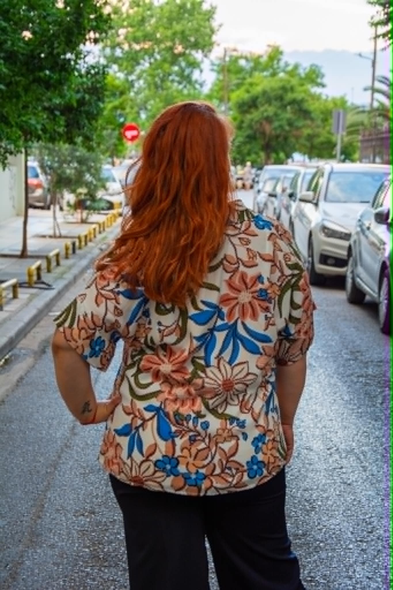 ΠΟΥΚΑΜΙΣΟ ΚΟΝΤΟΜΑΝΙΚΟ FLORAL - Image 2