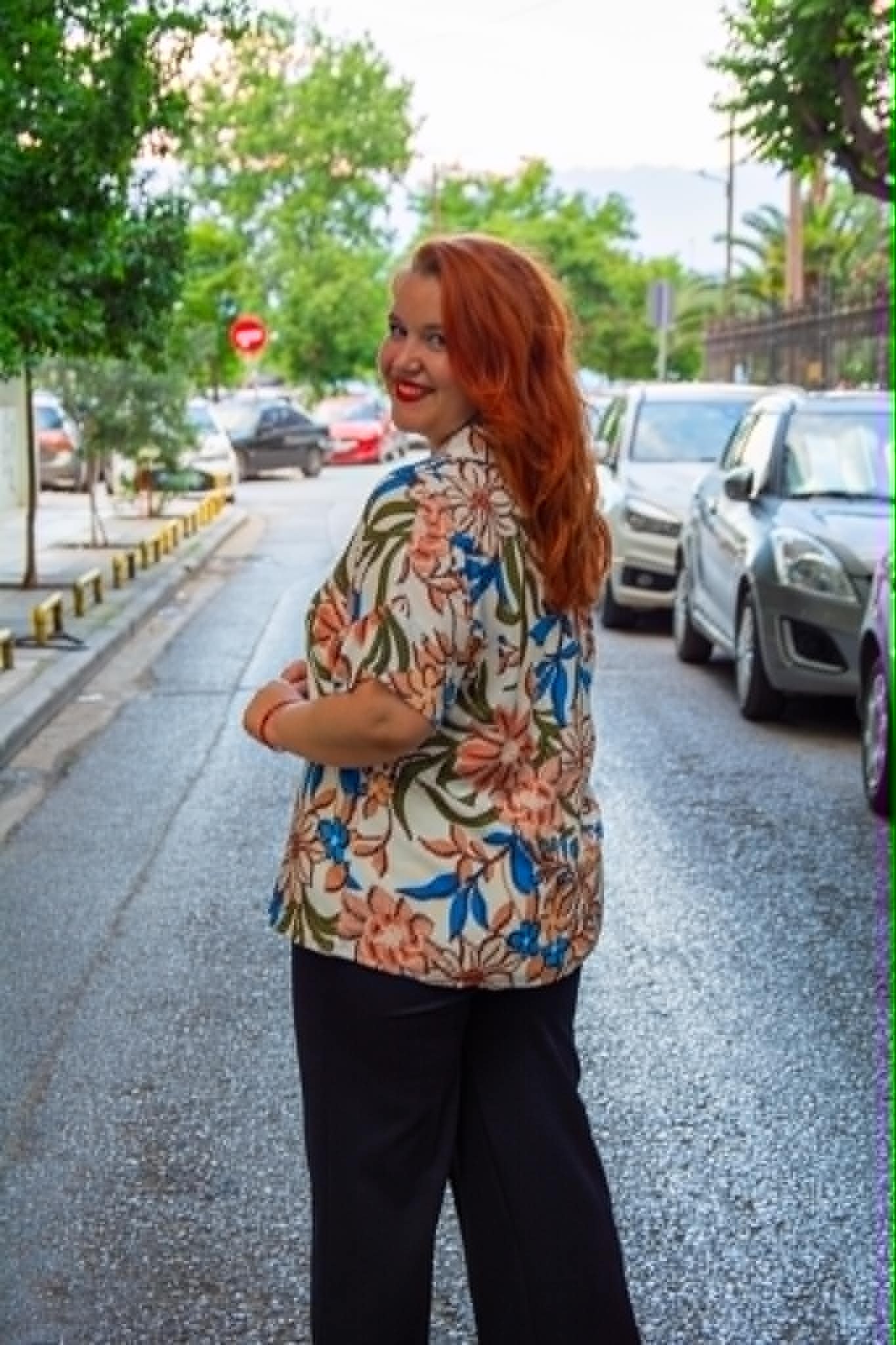 ΠΟΥΚΑΜΙΣΟ ΚΟΝΤΟΜΑΝΙΚΟ FLORAL - Image 4